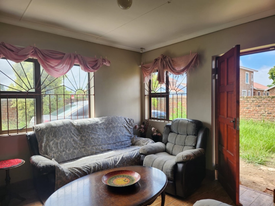 2 Bedroom Property for Sale in Levallia Western Cape